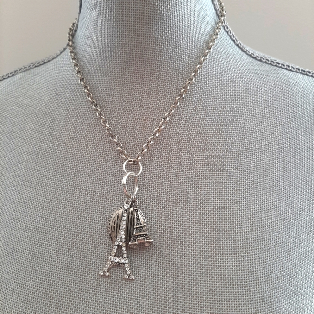 Diva  Vintage Necklace